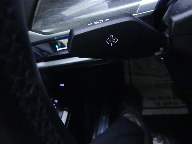 Used 2023 BMW i7 xDrive60 AWD/4WD image 23
