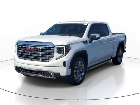 Used 2023 GMC Sierra 1500 Denali w/ Denali Reserve Package AWD/4WD image 2