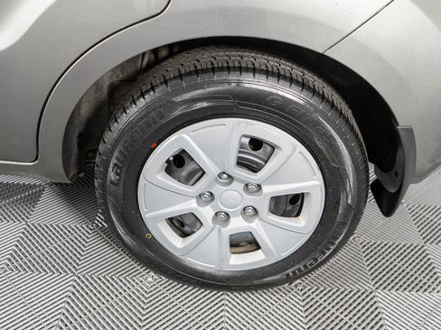 Used 2013 Kia Soul image 25