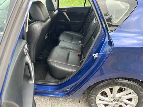 Used 2013 MAZDA MAZDA3 i Grand Touring w/ Tech Pkg image 13