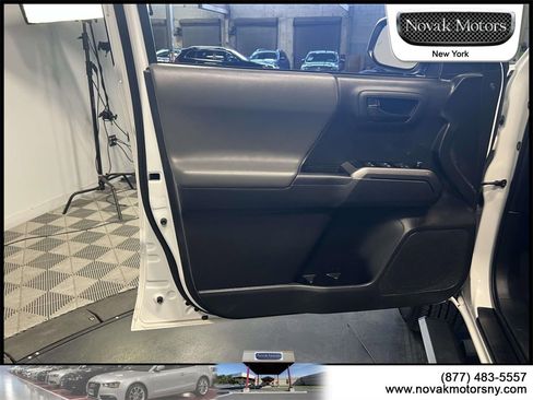 Used 2023 Toyota Tacoma SR5 w/ Technology Package image 15