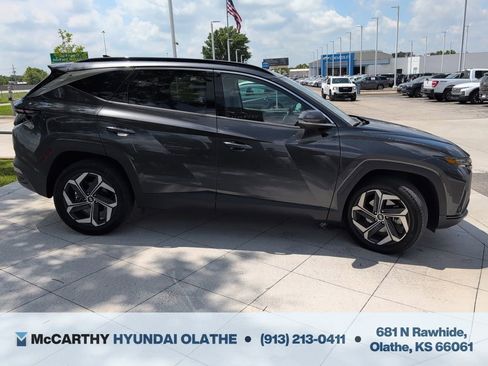 Certified 2022 Hyundai Tucson Limited w/ Cargo Package AWD/4WD image 14