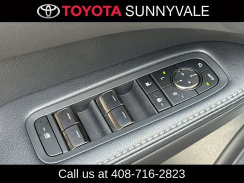 Used 2025 Lexus RX 450h AWD w/ Convenience Package image 17