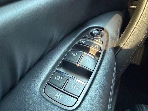 Used 2023 Nissan Armada SL w/ Midnight Edition Package RWD image 19
