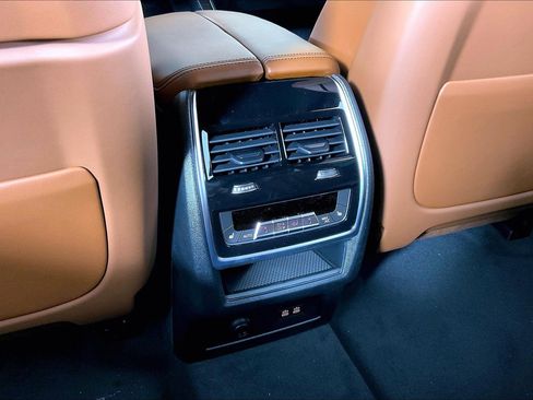 New 2027 BMW X7 M60i AWD/4WD image 16