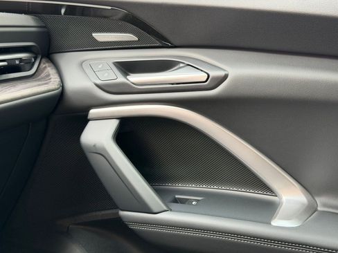 New 2025 Audi Q5 Premium Plus image 24