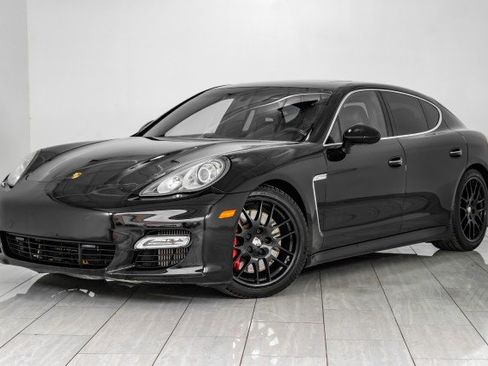 Used 2010 Porsche Panamera Turbo image 4