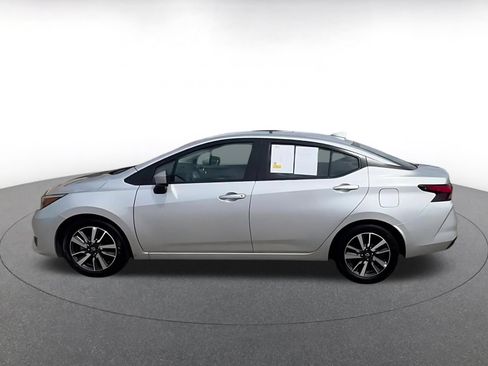 Used 2025 Nissan Versa SV FWD image 9