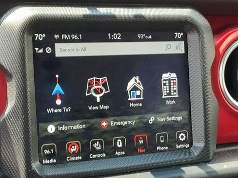 Used 2021 Jeep Gladiator Rubicon AWD/4WD image 11