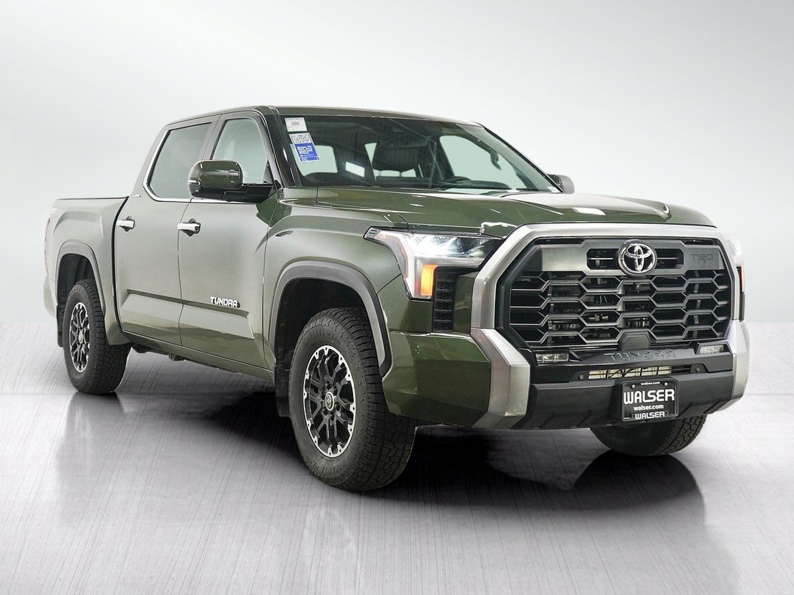 Used 2023 Toyota Tundra Limited AWD/4WD image 8