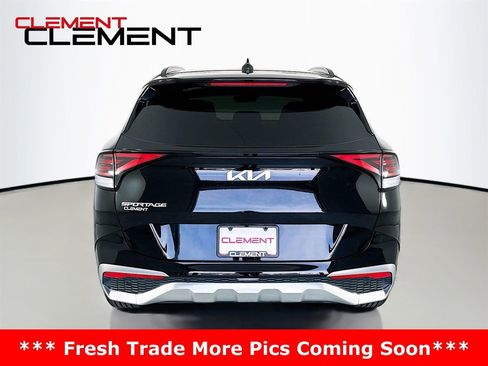 Used 2023 Kia Sportage SX image 8