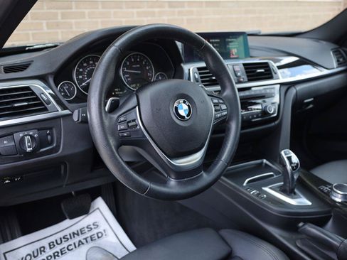 Used 2018 BMW 330i Sedan RWD image 16