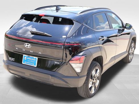 Used 2025 Hyundai Kona SEL AWD/4WD image 5