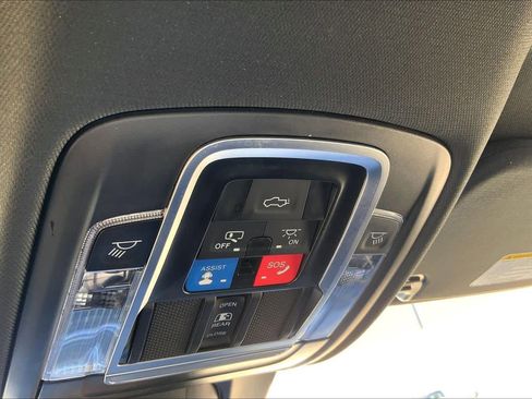 Used 2023 RAM 1500 Laramie image 33