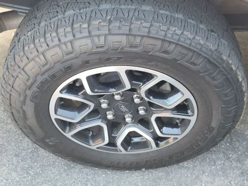 Used 2022 Ford F150 Lariat w/ Equipment Group 502A High RWD image 8