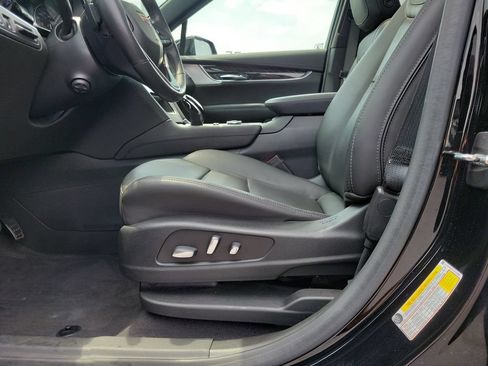 Used 2020 Cadillac XT6 Premium Luxury AWD/4WD image 19