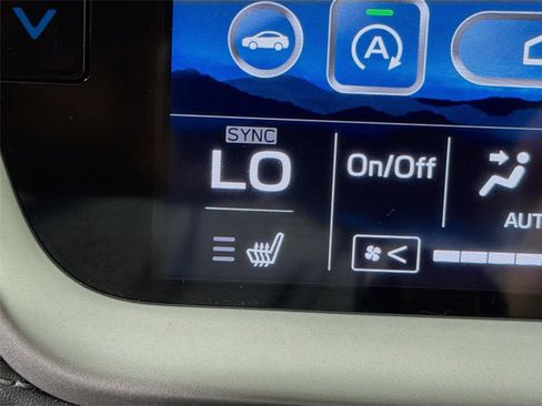 Used 2020 Subaru Outback Limited AWD/4WD image 25