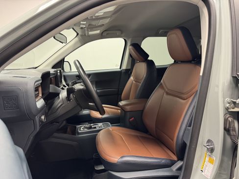 Used 2024 Ford Maverick Lariat image 14