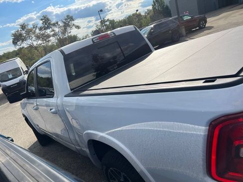 Used 2025 RAM 1500 Laramie w/ Sport Appearance Package AWD/4WD image 3