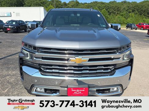 Used 2021 Chevrolet Silverado 1500 LTZ w/ Z71 Off-Road Package AWD/4WD image 3