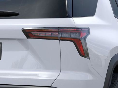 New 2026 Chevrolet Equinox LT image 11