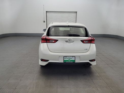 Used 2017 Toyota Corolla iM image 6
