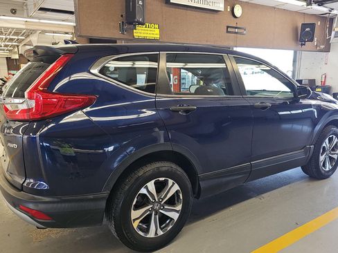 Used 2019 Honda CR-V LX image 4