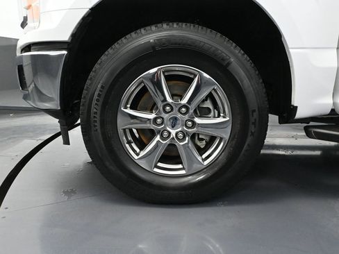 Used 2020 Ford F150 XLT w/ Equipment Group 302A Luxury image 19