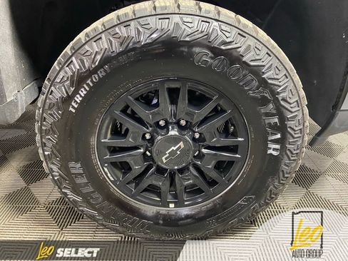 Used 2026 Chevrolet Silverado 2500 ZR2 AWD/4WD image 21