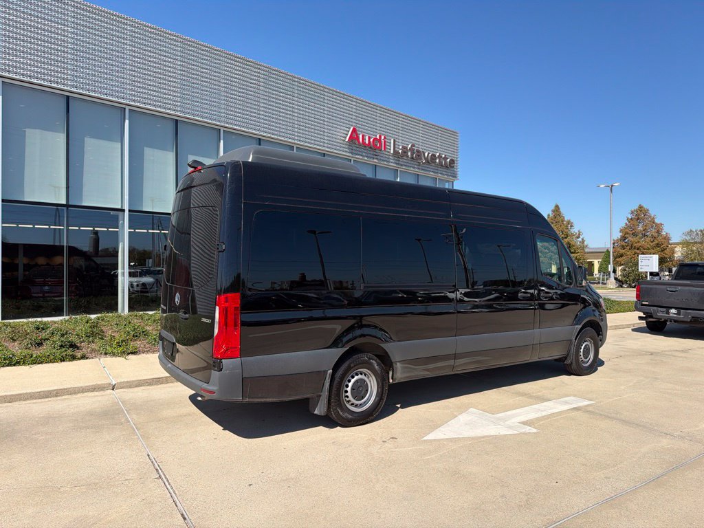 Used 2025 Mercedes-Benz Sprinter 2500 image 5