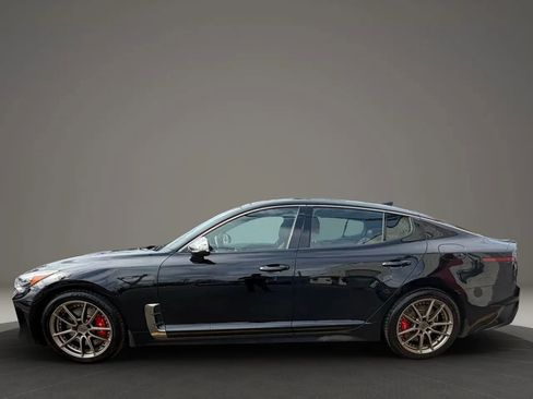 Used 2019 Kia Stinger GT2 image 8
