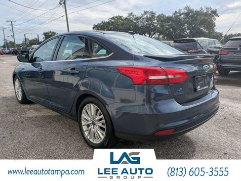 Used 2018 Ford Focus Titanium FWD image 5