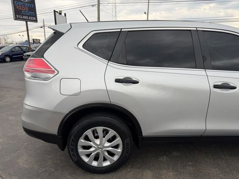 Used 2016 Nissan Rogue S image 43