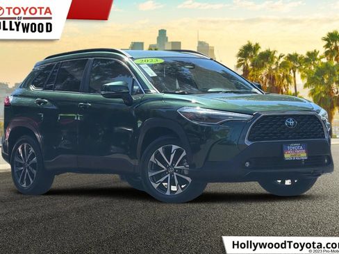 Certified 2023 Toyota Corolla Cross XLE AWD/4WD image 1