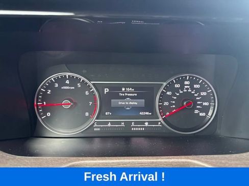 Used 2023 Kia Sorento EX w/ Panoramic Sunroof Package FWD image 6