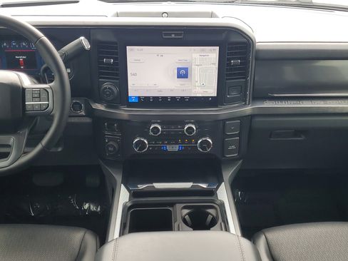 Used 2025 Ford F250 Lariat w/ Lariat Ultimate Package image 16