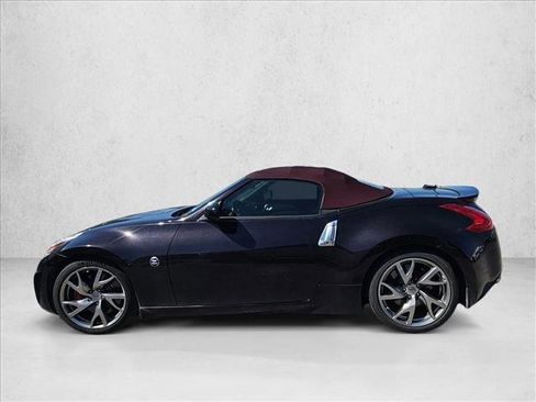 Used 2013 Nissan 370Z Touring w/ Sport Pkg RWD image 8