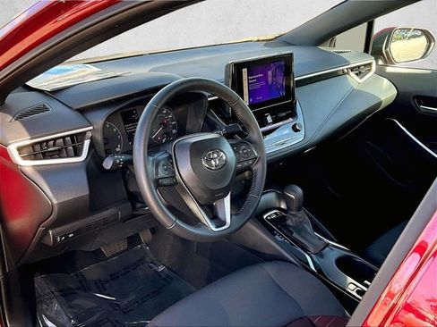 Used 2025 Toyota Corolla SE image 14