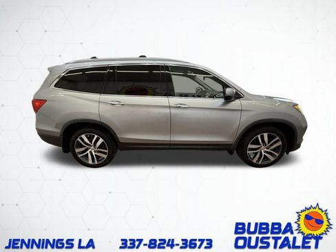 Used 2017 Honda Pilot Elite image 6