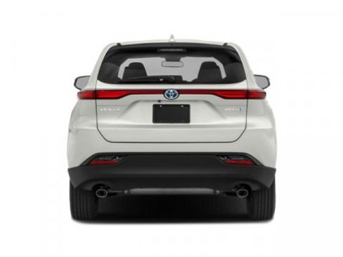 Used 2022 Toyota Venza LE image 5