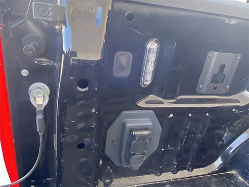 Used 2023 Ford F250 Lariat w/ Sport Appearance Package image 22