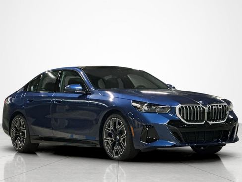 New 2027 BMW 530i w/ M Sport Package RWD image 7