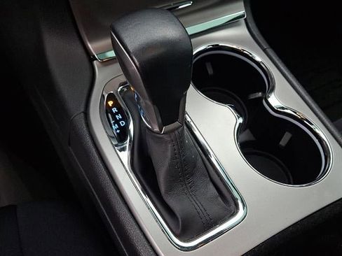 Used 2021 Jeep Grand Cherokee Laredo X image 16