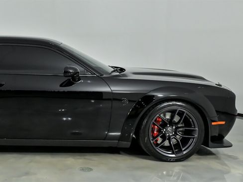Used 2019 Dodge Challenger SRT Hellcat Redeye RWD image 12