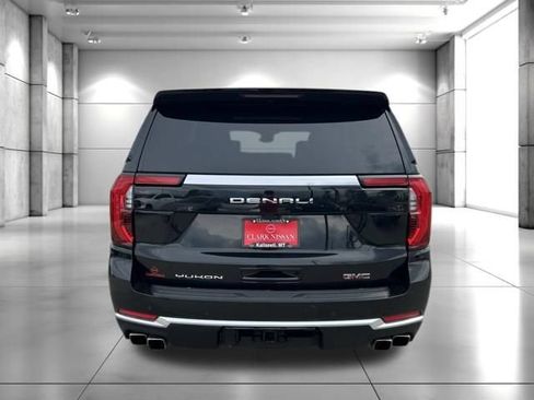 Used 2025 GMC Yukon Denali w/ Denali Reserve Package AWD/4WD image 7