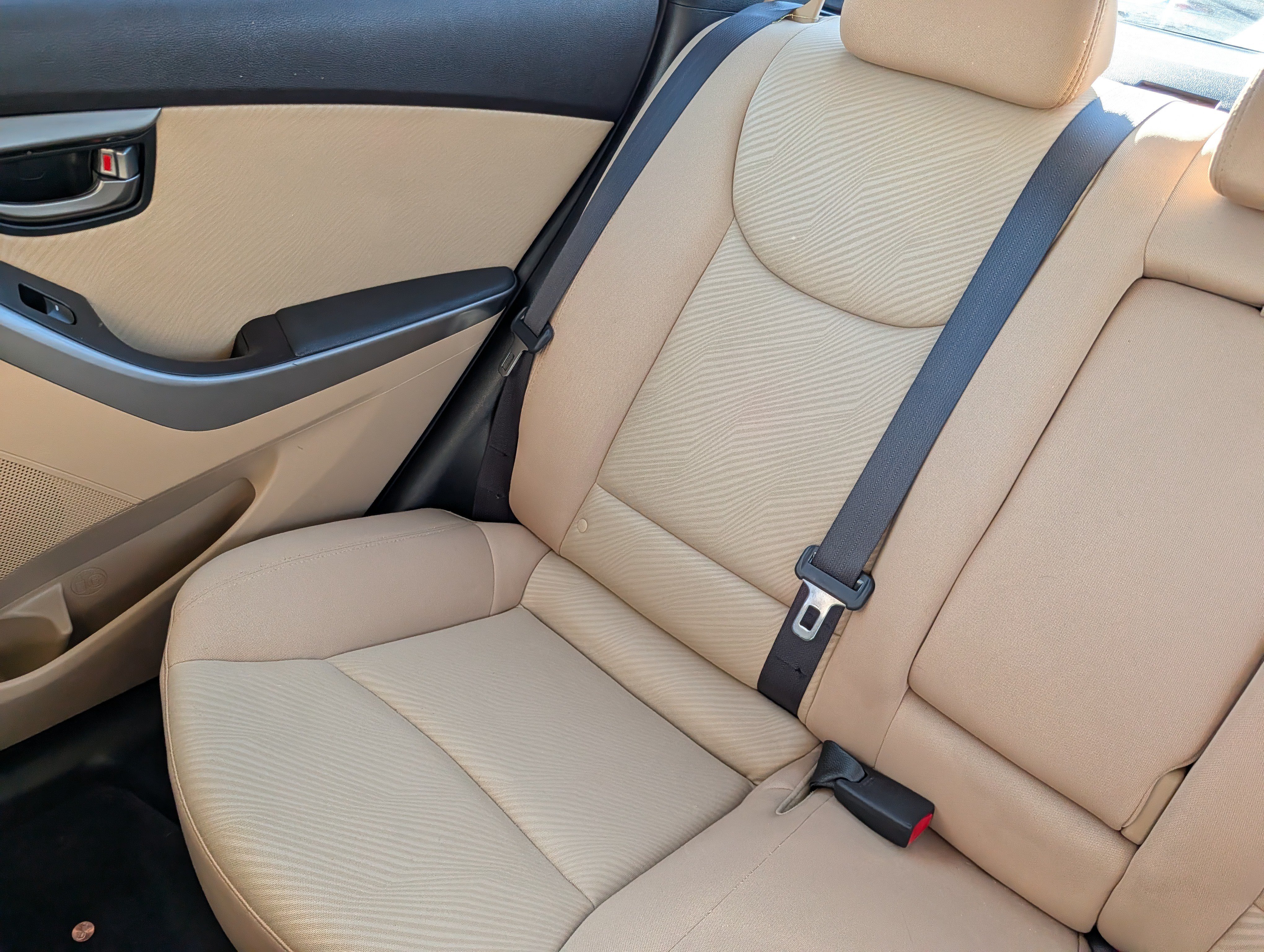 Used 2013 Hyundai Elantra GLS w/ Preferred Pkg FWD image 12