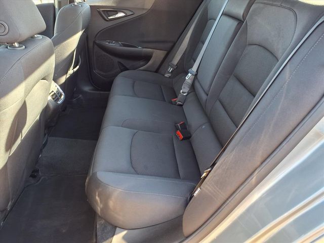 Used 2025 Chevrolet Malibu LT FWD image 9