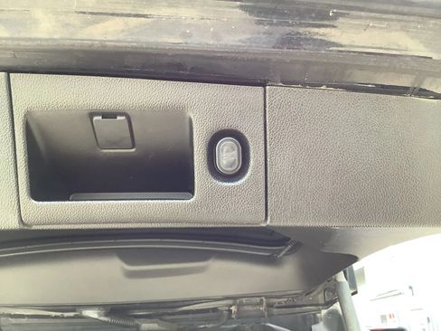 Used 2015 Chevrolet Suburban LTZ AWD/4WD image 15
