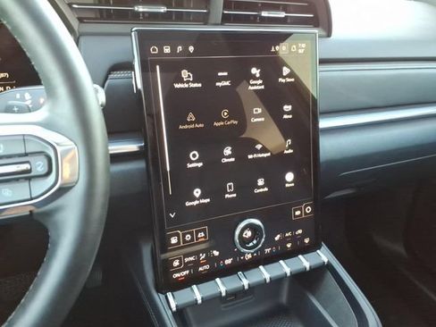 Used 2025 GMC Terrain Elevation w/ Elevation Premium Package AWD/4WD image 31