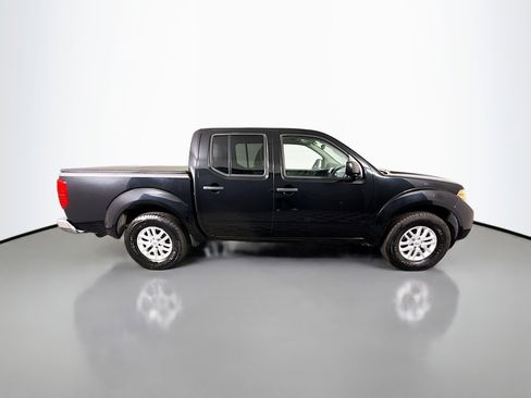 Used 2019 Nissan Frontier SV image 11
